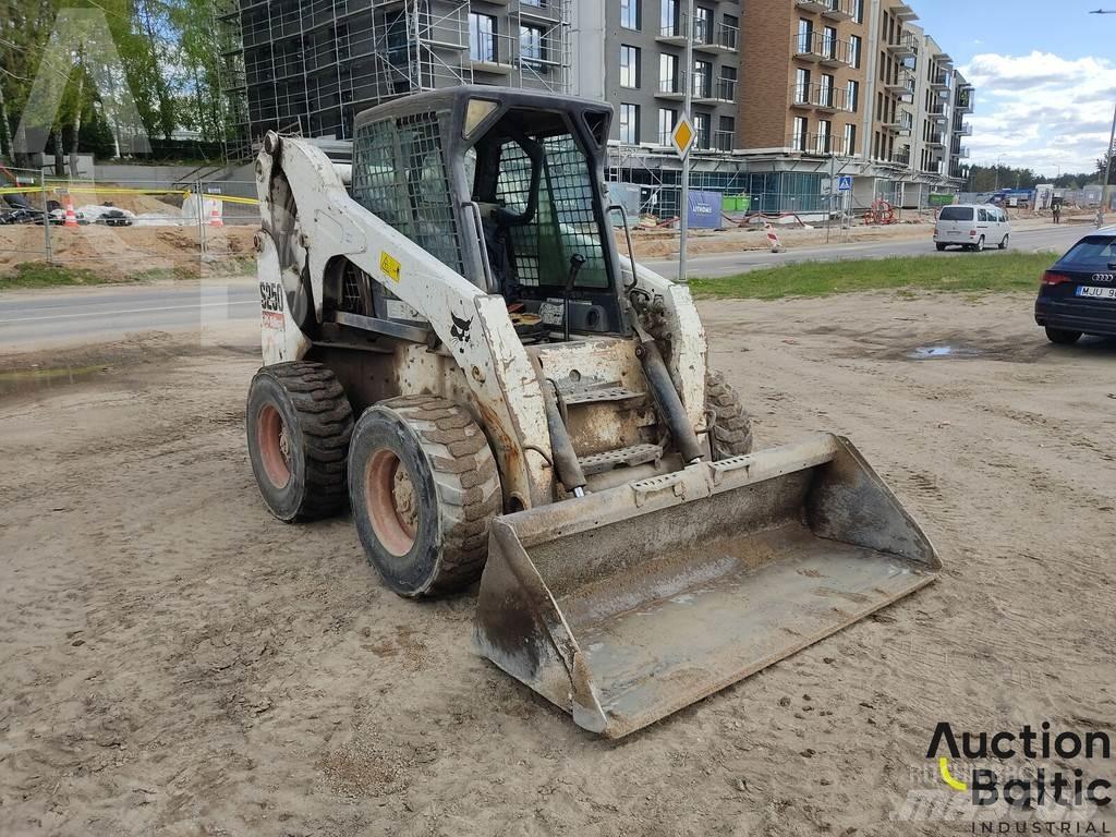 Bobcat S 250 Skid steer loaders