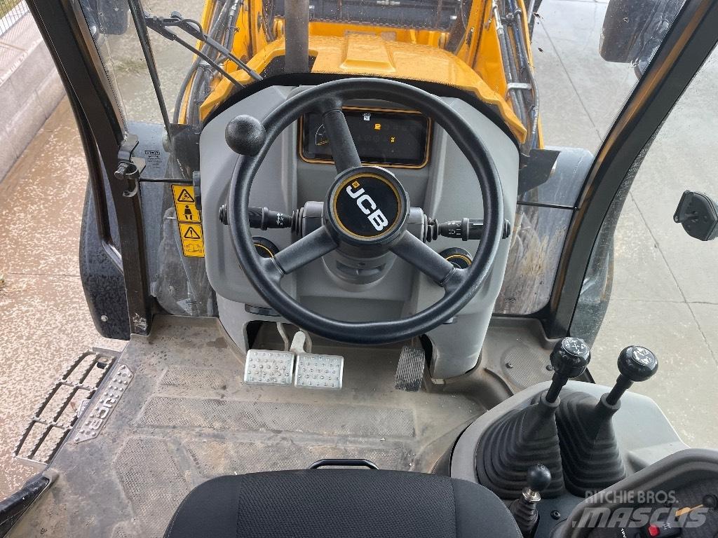 JCB 3 CX / compact Backhoe