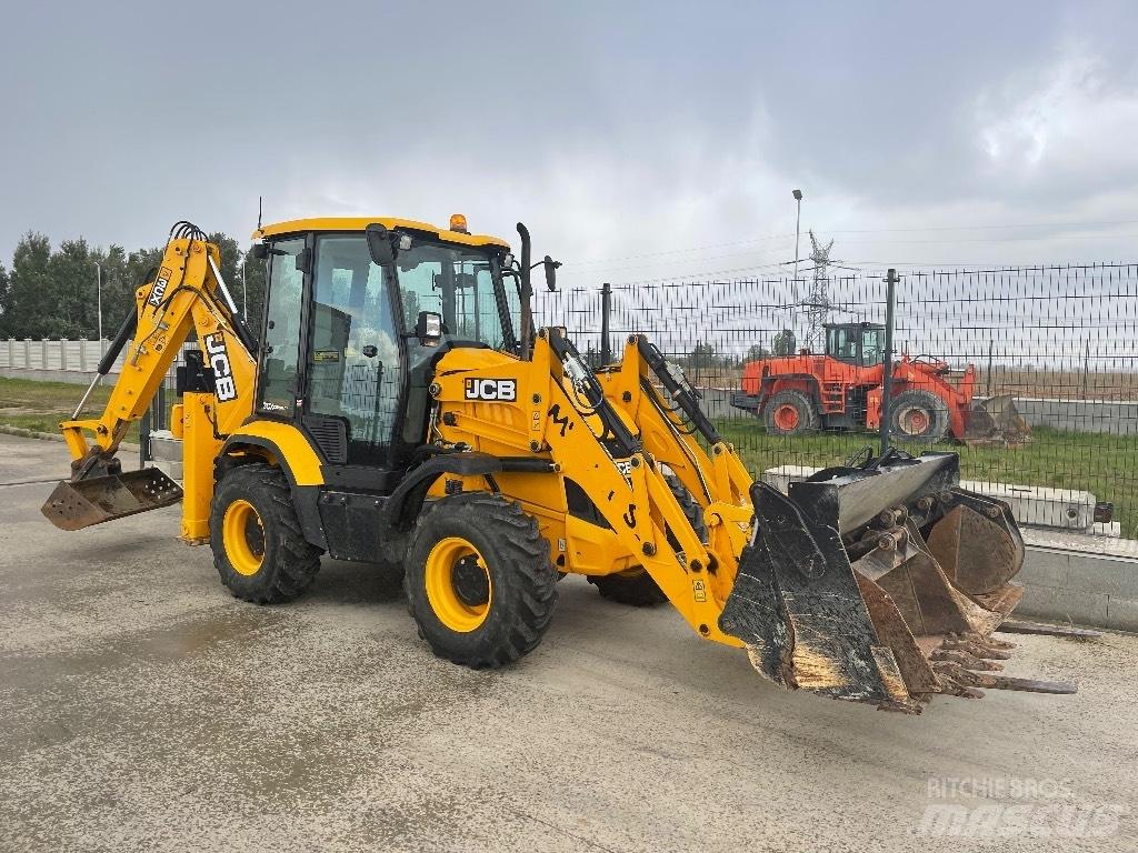 JCB 3 CX / compact Backhoe