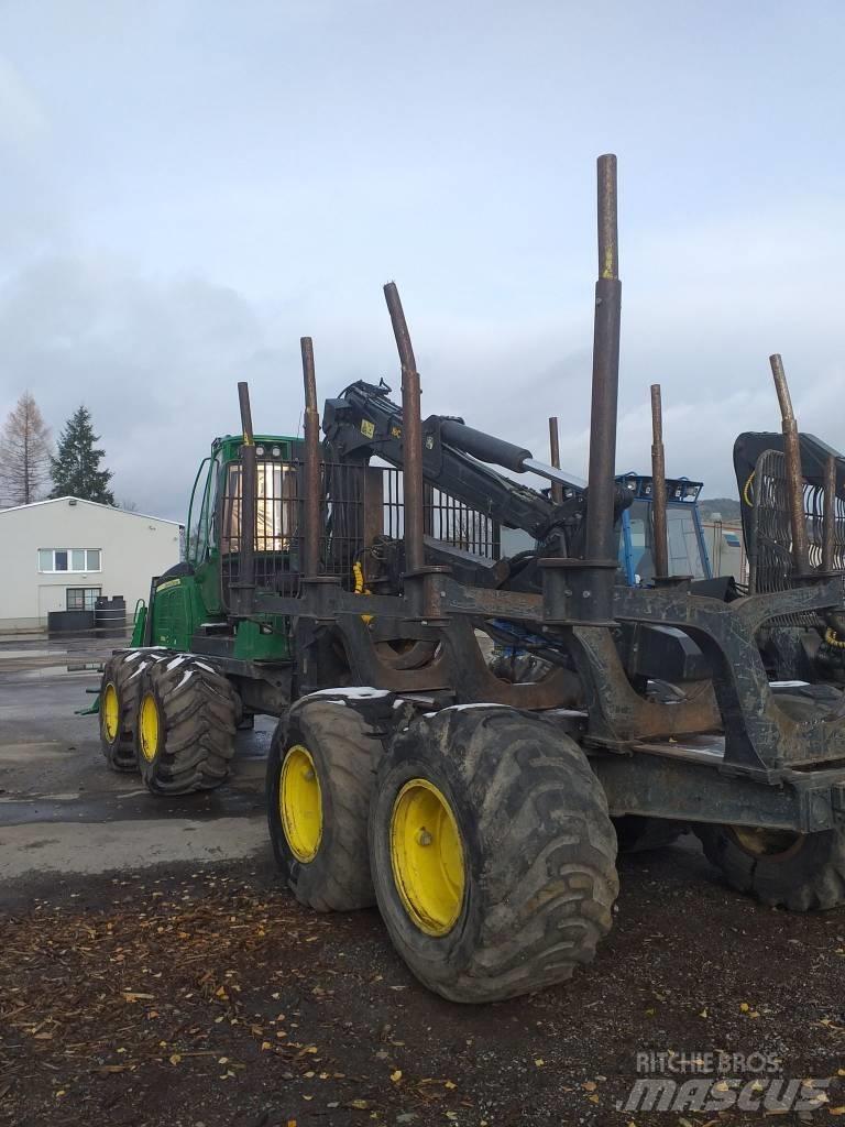 John Deere 1510 E Forwarders