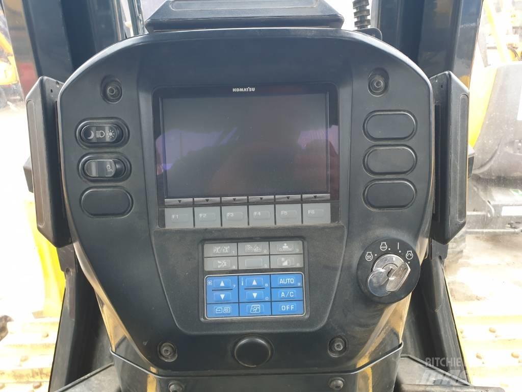 Komatsu D 65 WX-17 Crawler dozers