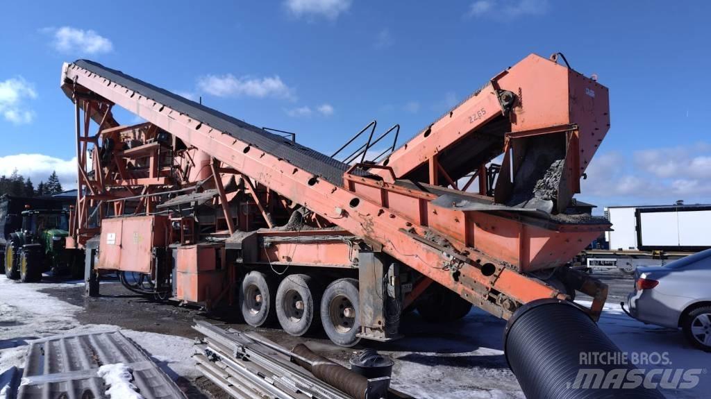 Metso GP 300 Mobile crushers