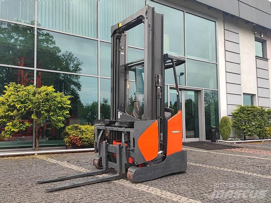 Linde R14X-03 Reach truck