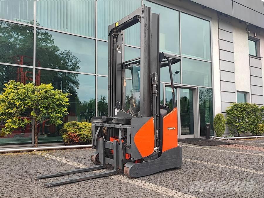 Linde R14X-03 Reach truck