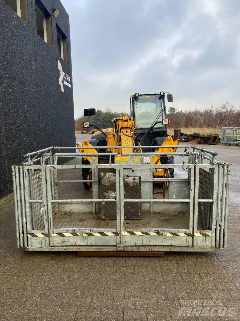 JCB 540-140 Telescopic handlers