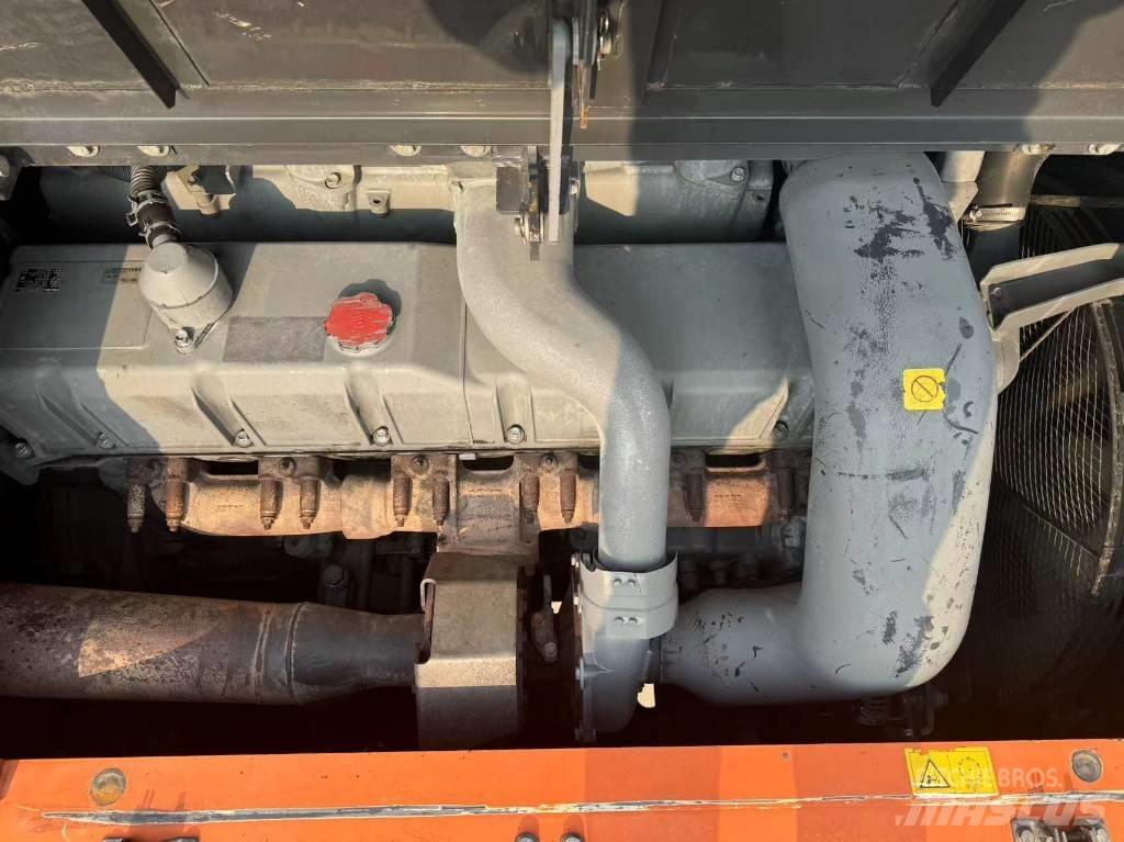 Hitachi ZX 470 Crawler excavators