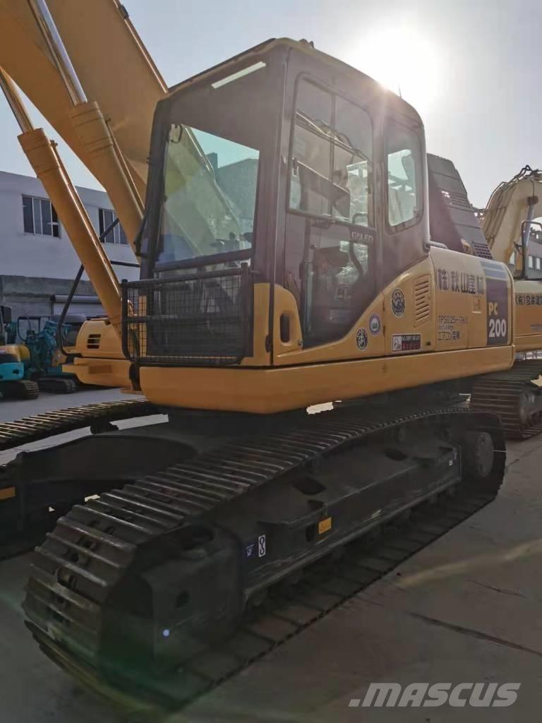Komatsu PC 200-7 Crawler excavators