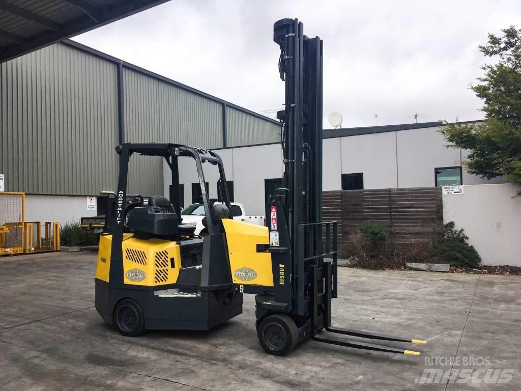Aisle-Master 20S Side loader