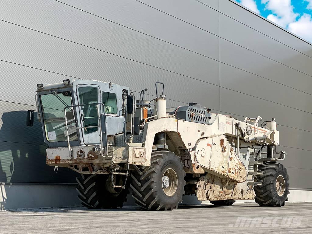 Wirtgen WR 2400 Asphalt recycling