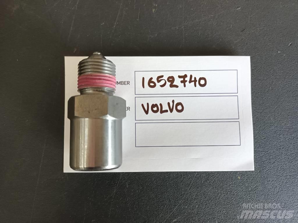 Volvo VALVE 1652740 Engines