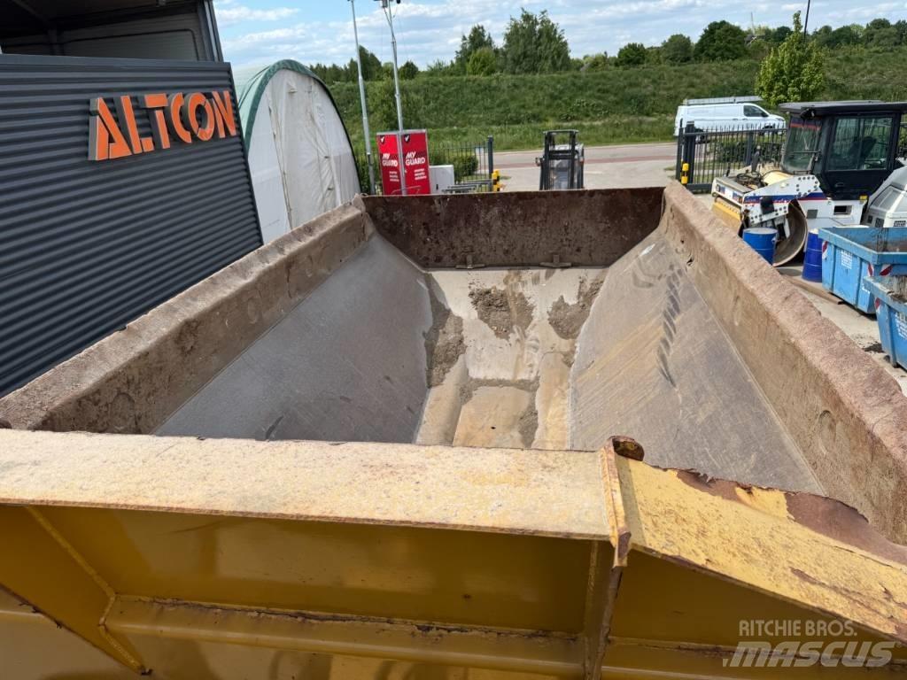 CAT 730C Articulated Haulers
