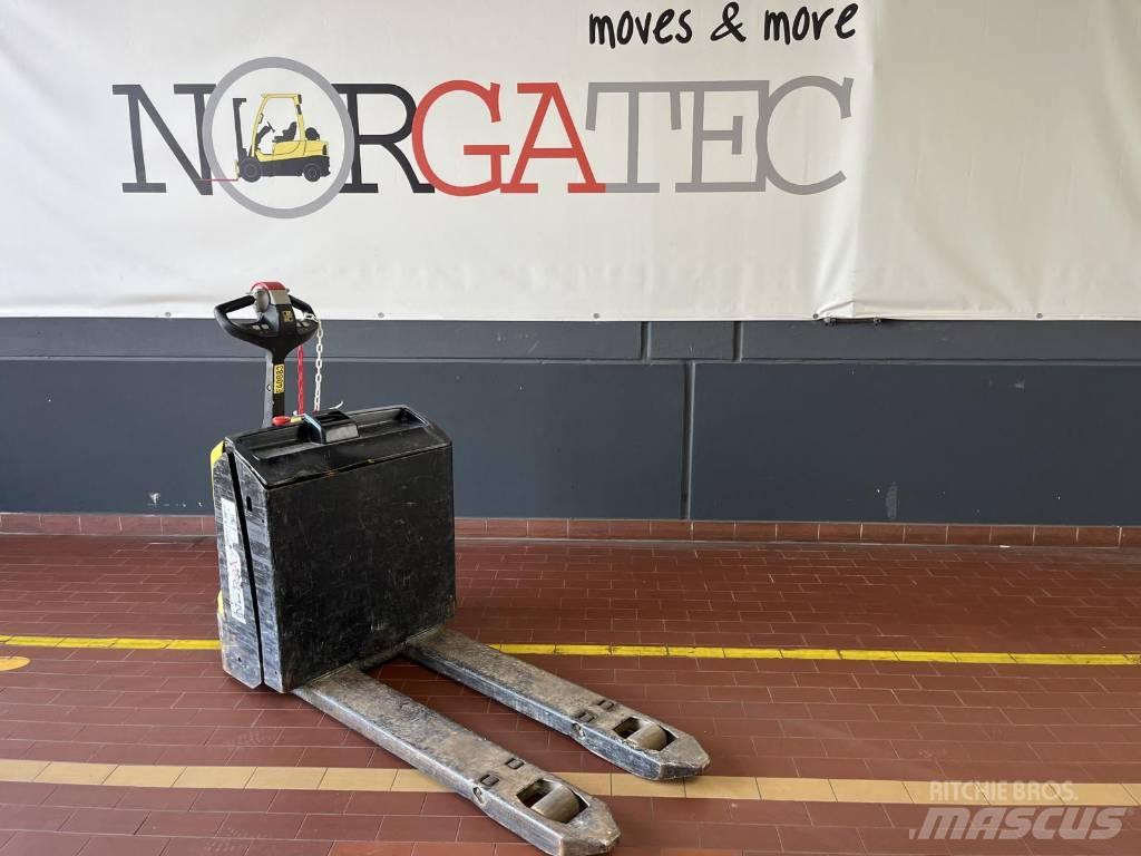 Hyster P1.8 Low lifter