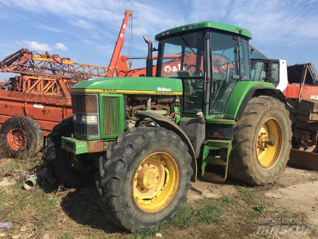 John Deere 7700 Tractors