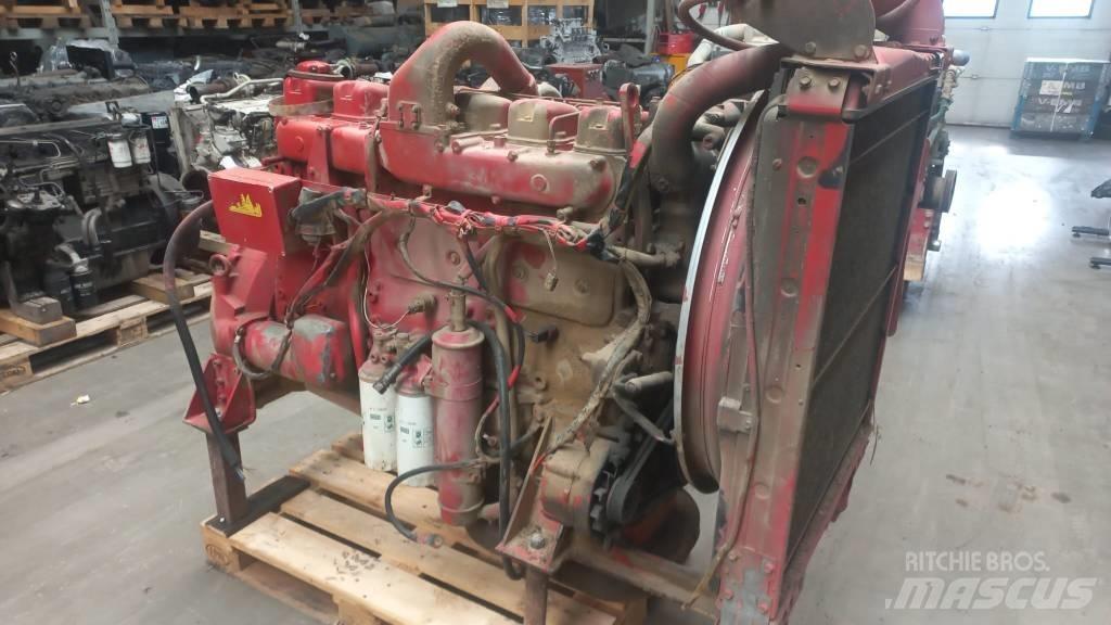 Volvo TD121G Engines