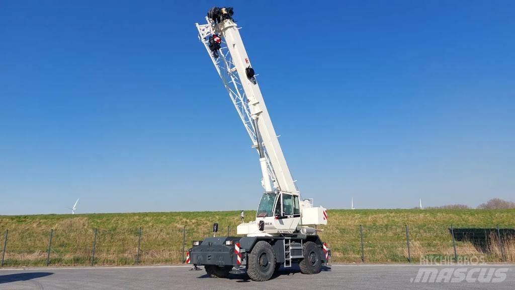 Terex RC30 Rough terrain cranes