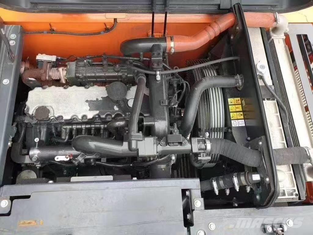 Doosan DX 225 LC Crawler excavators
