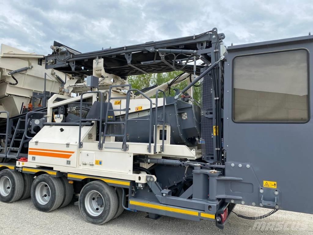 Wirtgen KMA220 Asphalt pavers