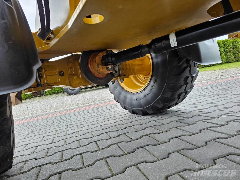 CAT 906 M Wheel loaders
