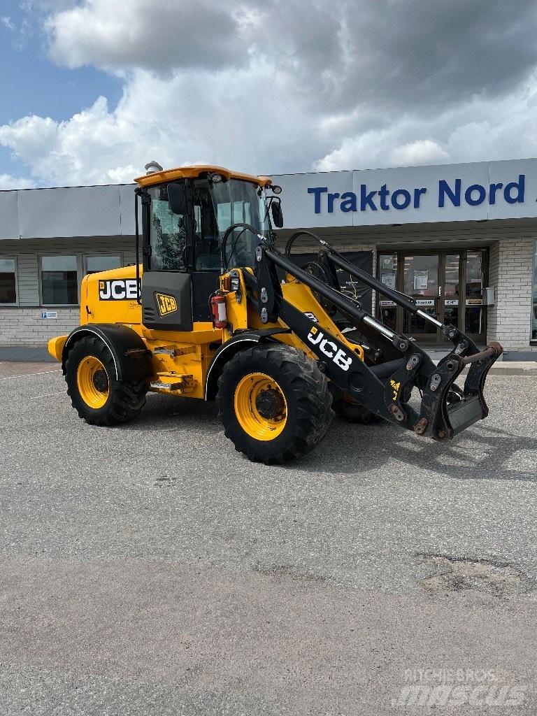 JCB 411 HT 6400 Tim Wheel loaders