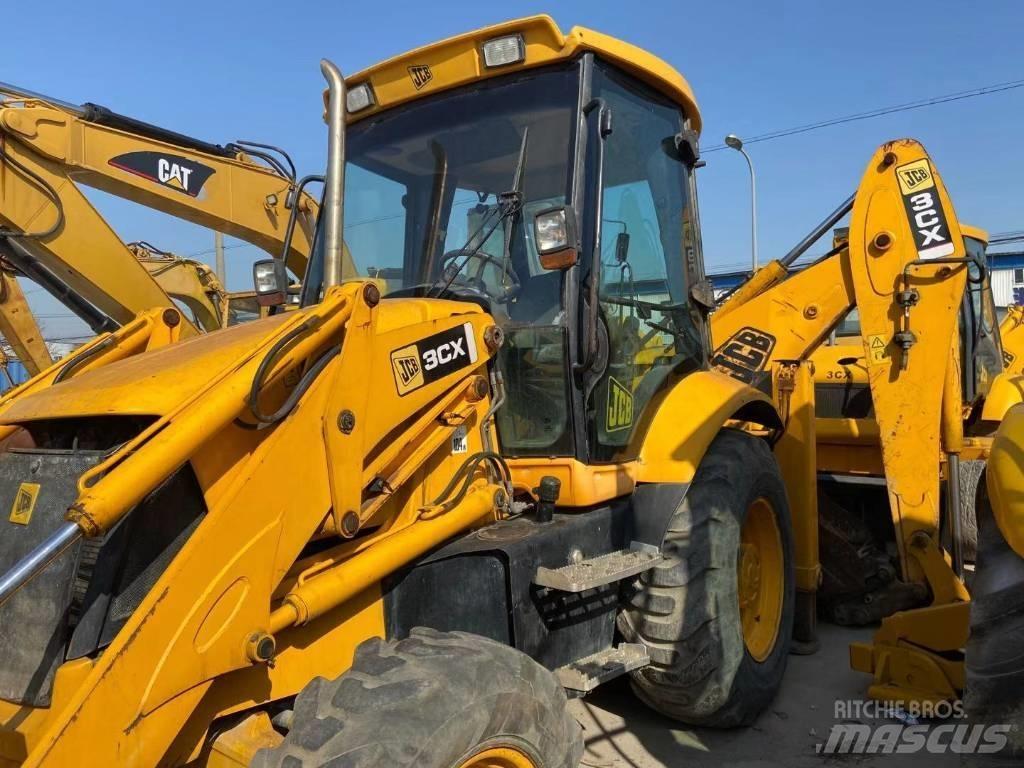 JCB 3 CX Backhoe