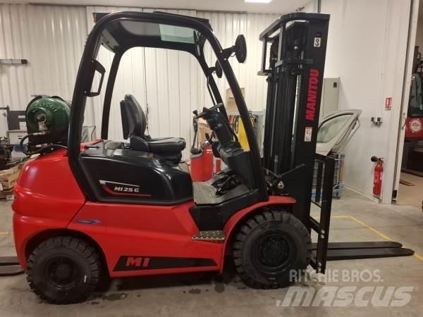 Manitou MI25G Rough terrain truck