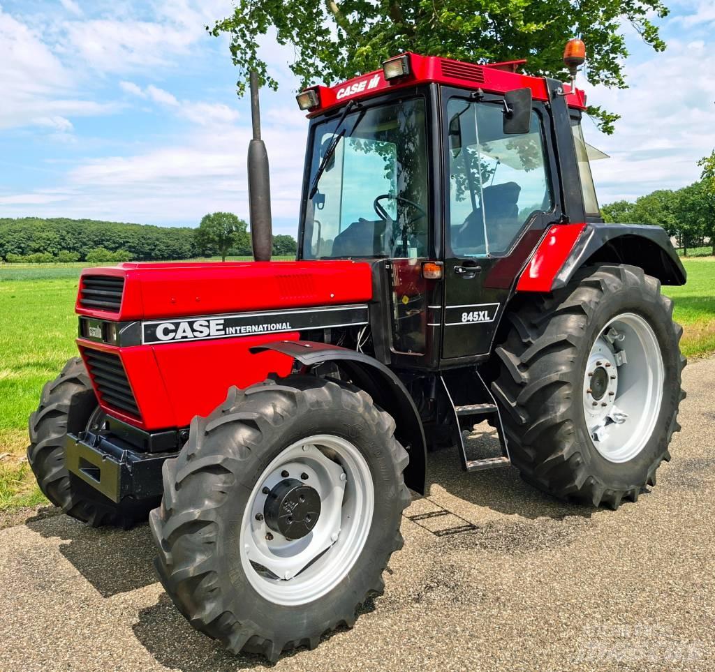 Case IH 845 xl Tractors