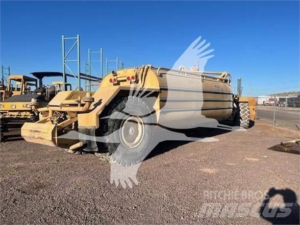 CAT 613C Water bowser