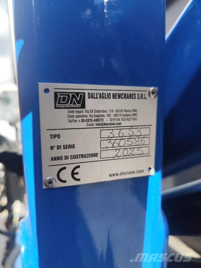 Iveco Daily 35-140 Truck mounted cranes