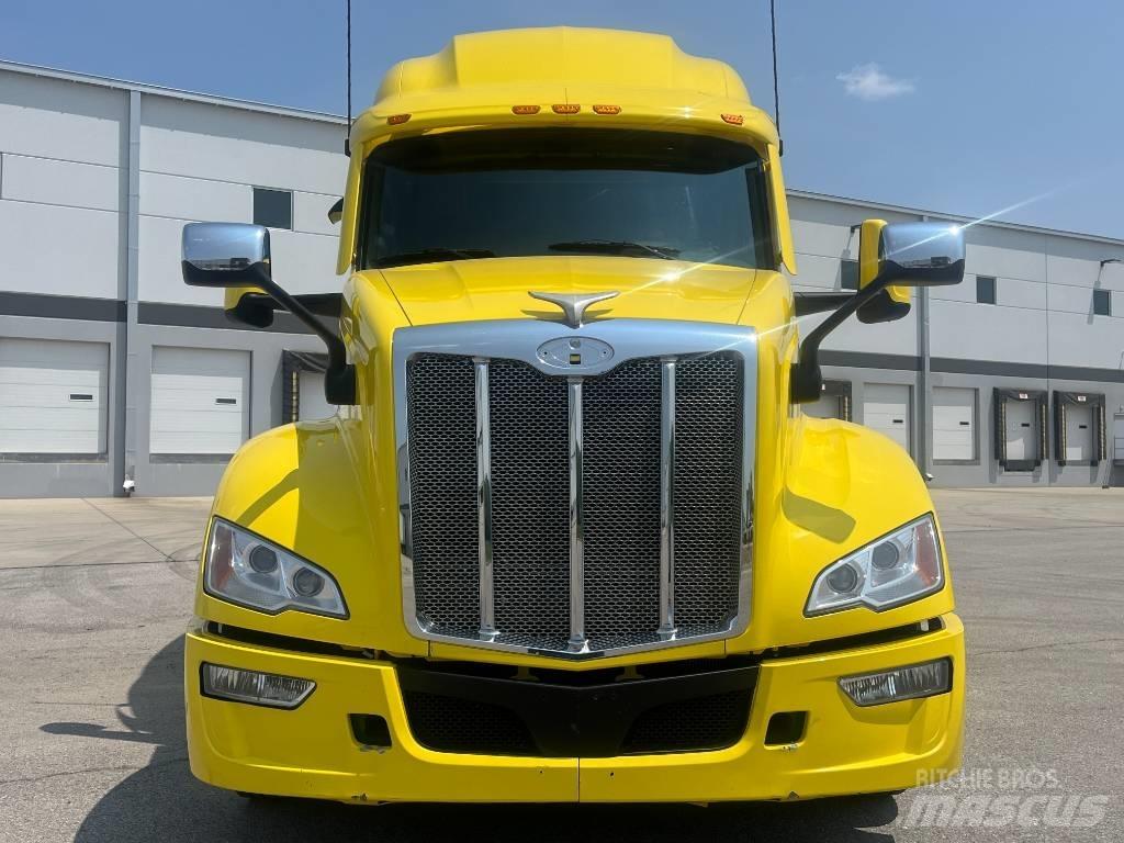 Peterbilt 579 Prime Movers