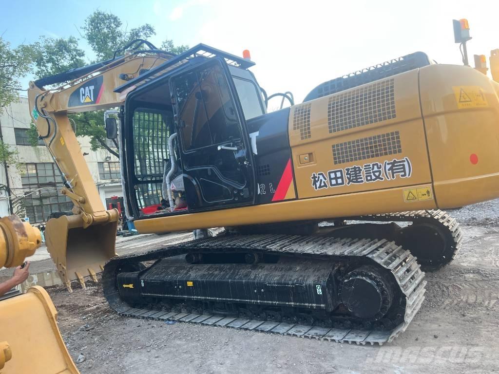 CAT 324 D L Crawler excavators