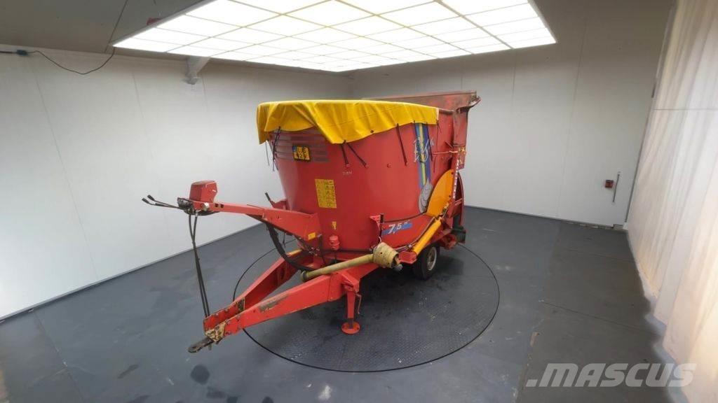 Peecon BIGA 7.5 Feed mixer