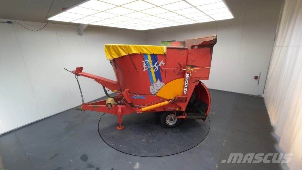 Peecon BIGA 7.5 Feed mixer