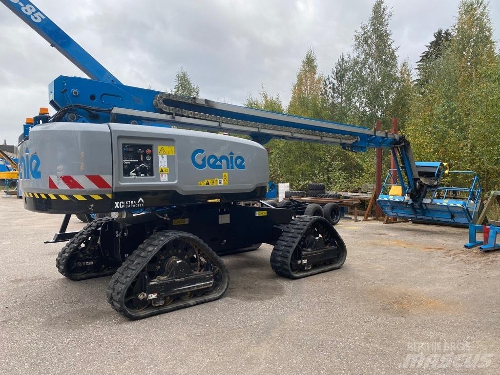 Genie S 65 xc TRAX Articulated boom lifts