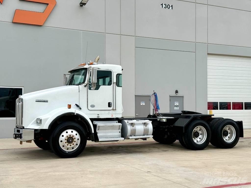 Kenworth T 800 Prime Movers