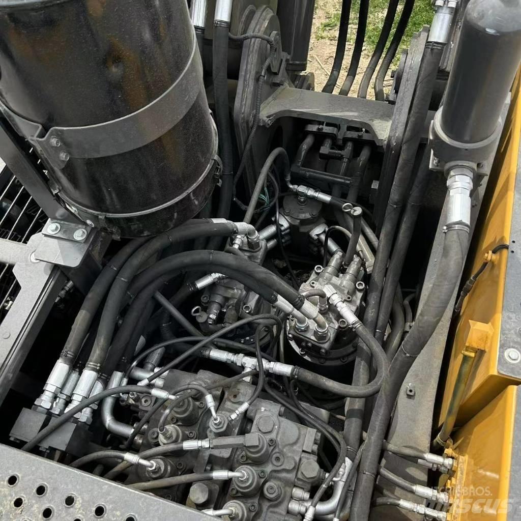 Volvo 480 Crawler excavators