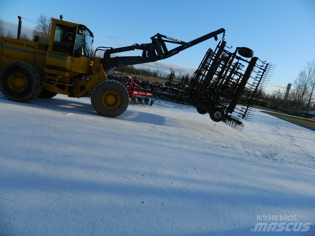 Wiberg 800 Cultivators
