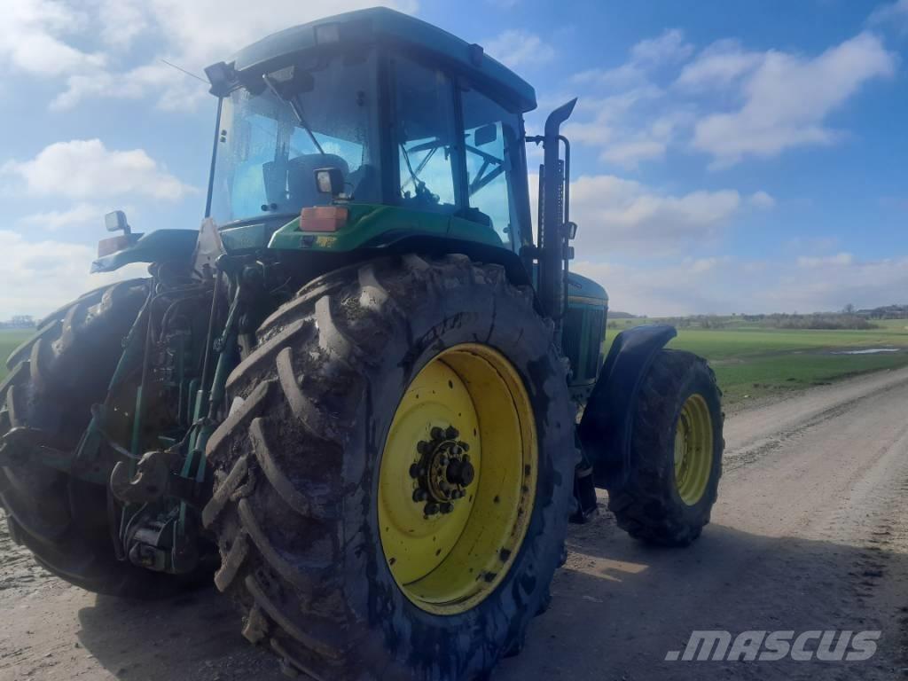 John Deere 7800 Tractors