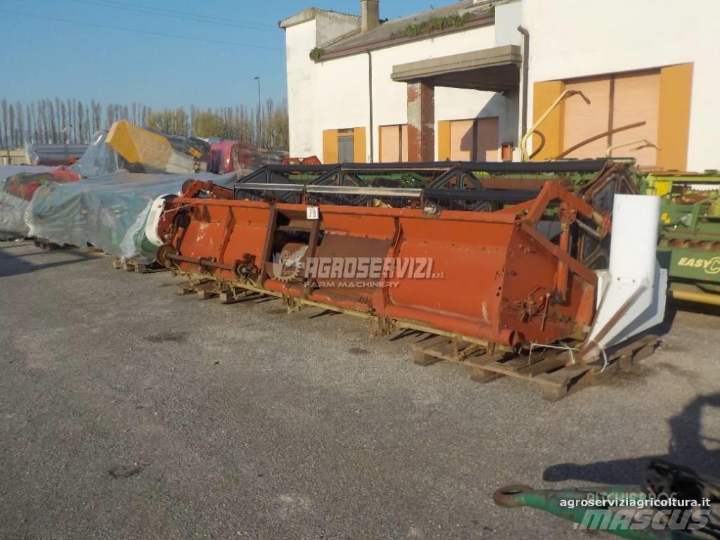 Laverda MT 5 Combine harvester heads