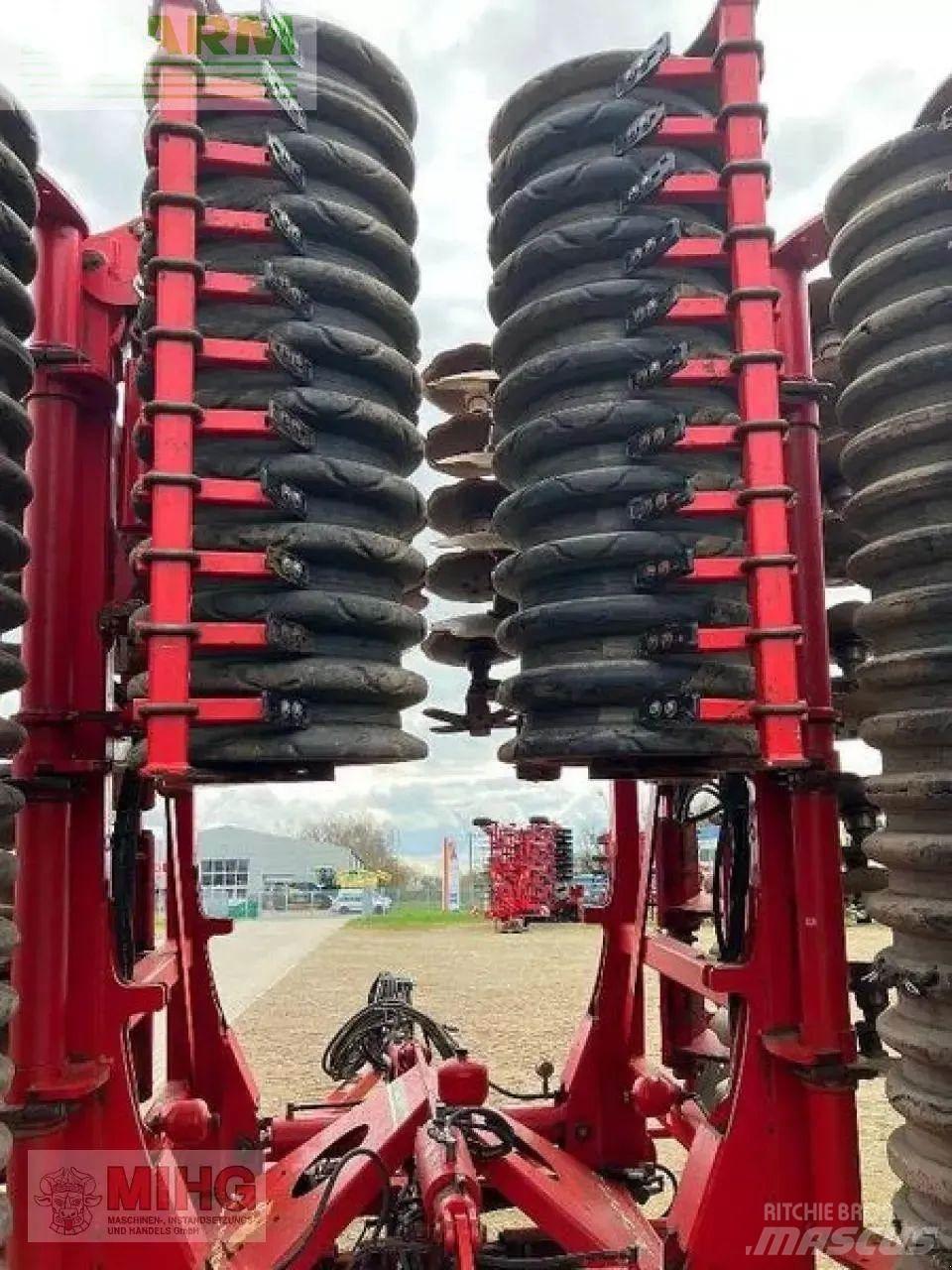Horsch joker 10 rt Disc harrows