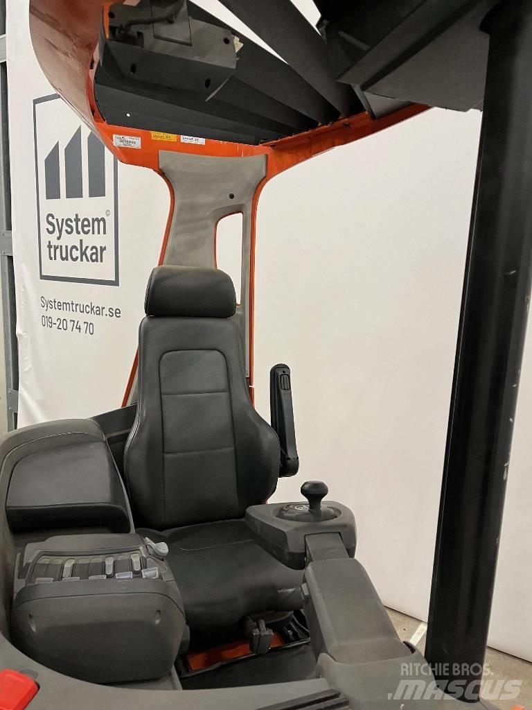 BT RRE160E Reach truck