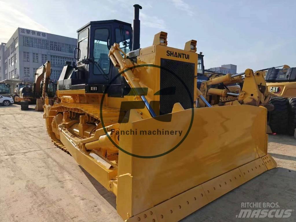 Shantui SD 22 Crawler dozers