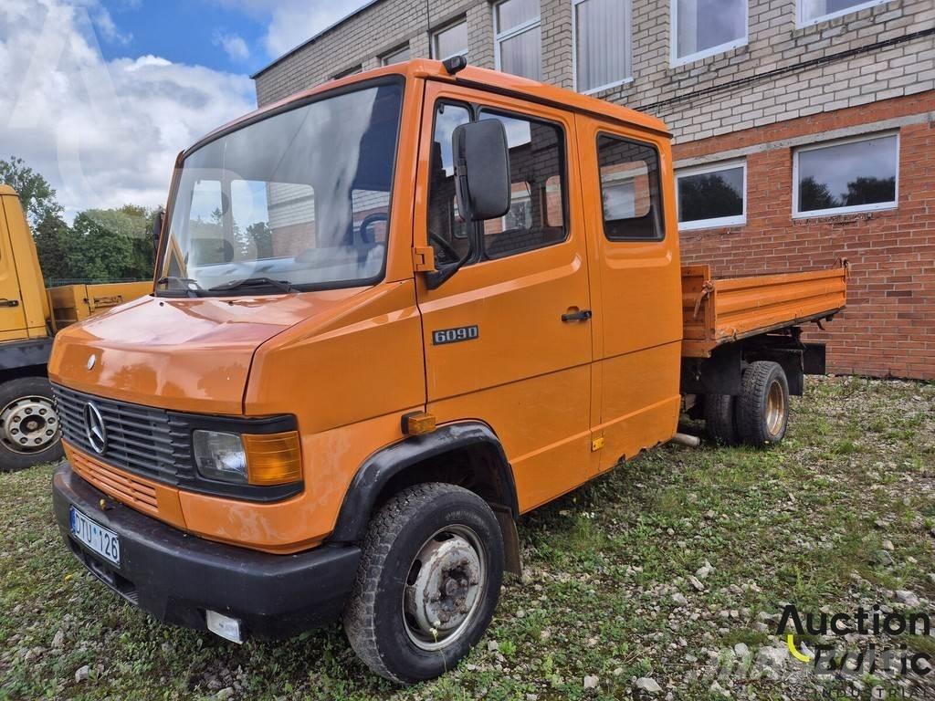 Mercedes-Benz 609 Tipper trucks
