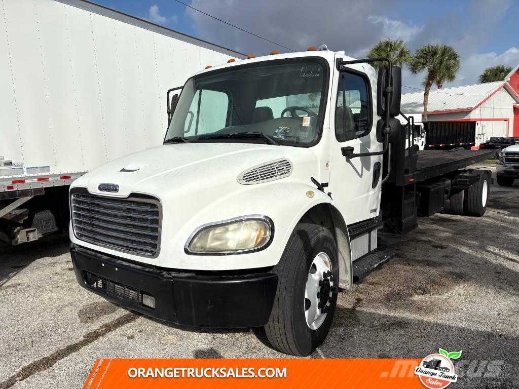 Freightliner M2 Demountable trucks