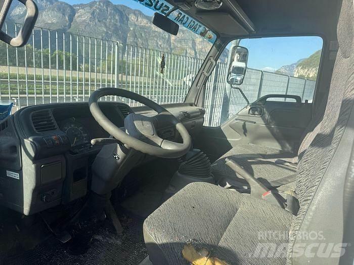 Isuzu 15.75 Tipper vans