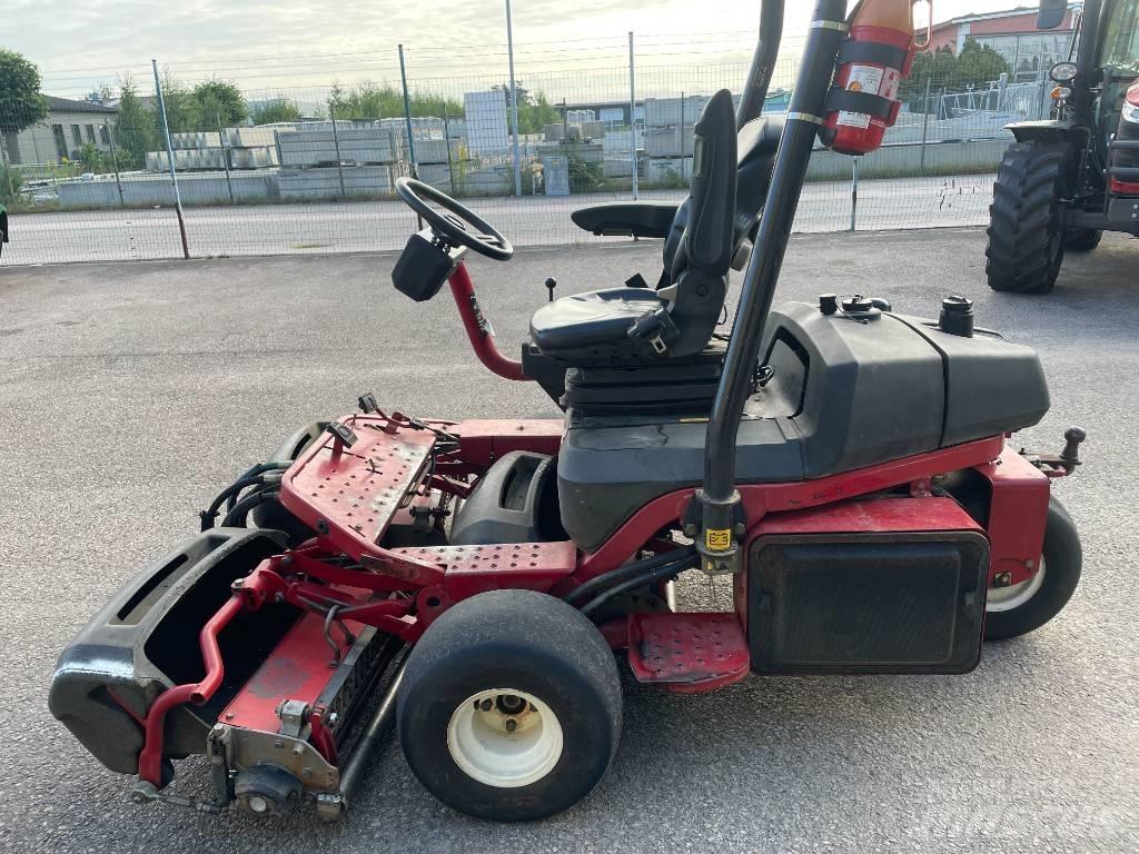 Toro GR3250 Riding mowers
