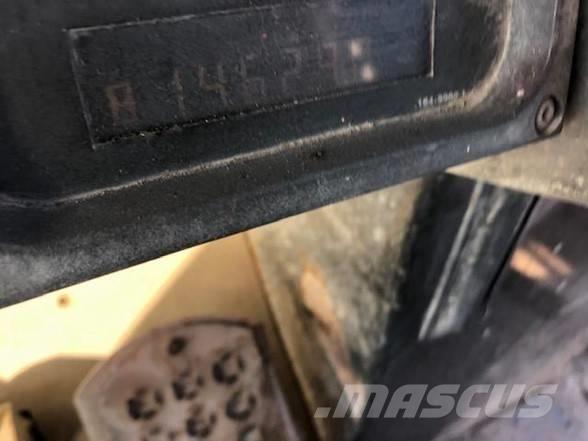 CAT 973C Crawler loaders