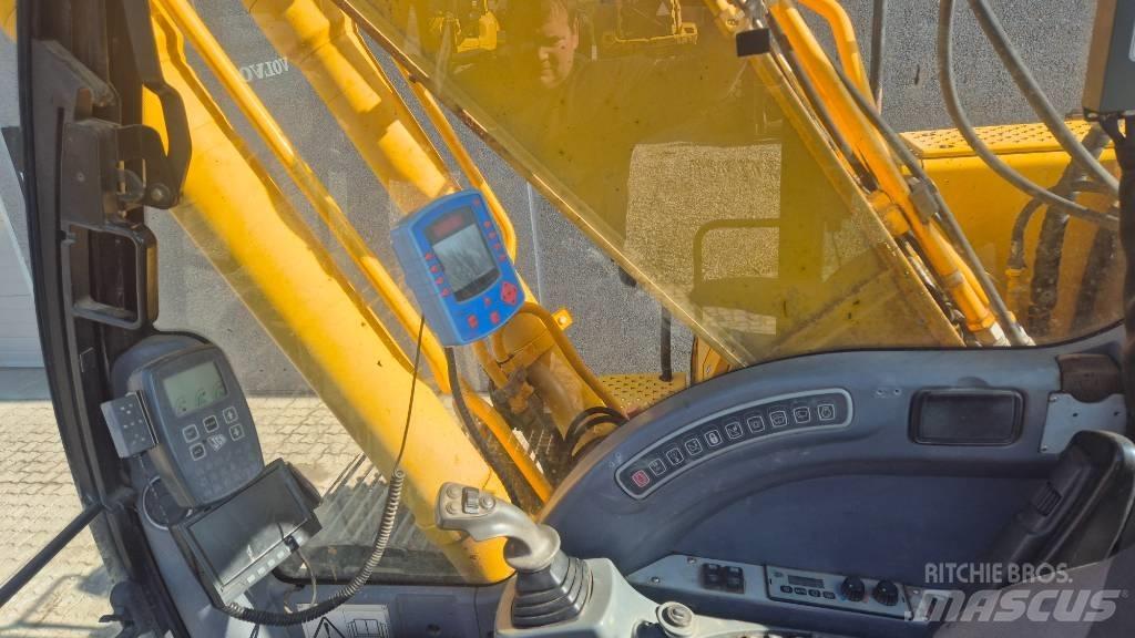 JCB JS 220 LC Crawler excavators