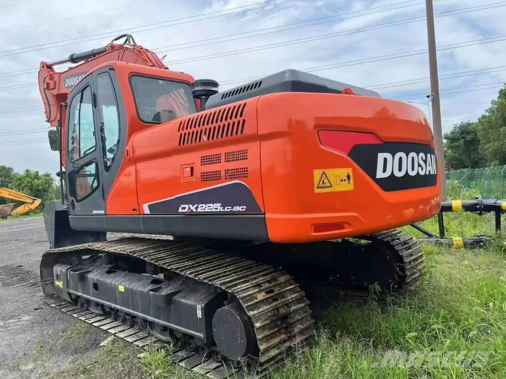 Doosan DX 225LC-9C Crawler excavators