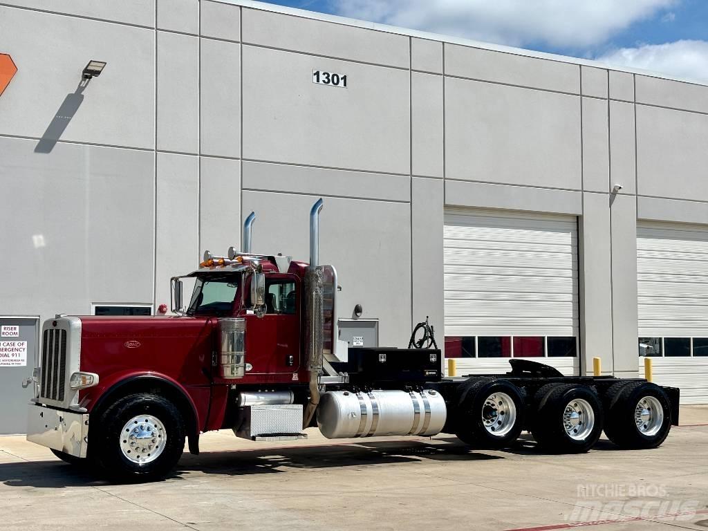 Peterbilt 389 Prime Movers