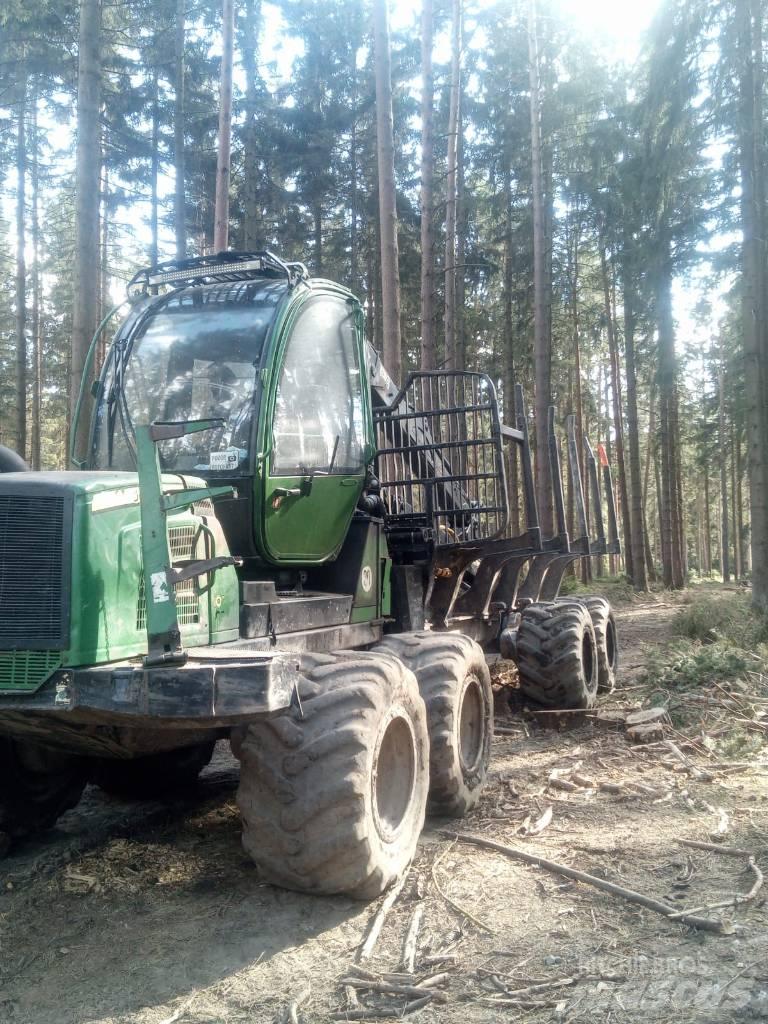 John Deere 1010 E Forwarders